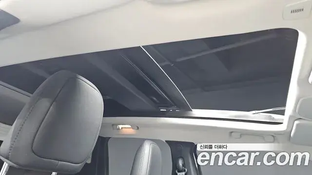 Jeep Renegade 2021 — Фото 19/20