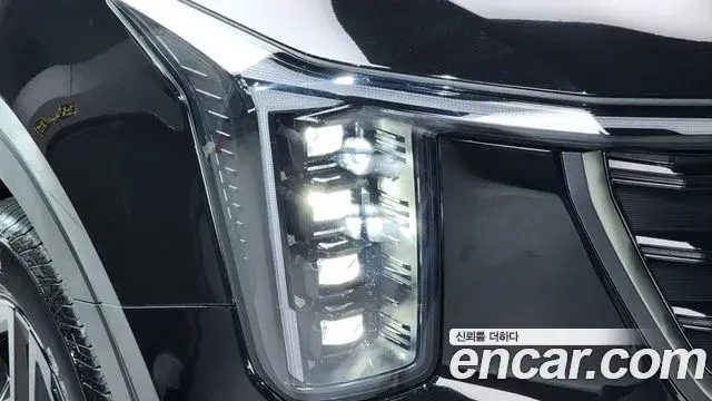 Kia Sorento 2024 — ფოტო 28/34