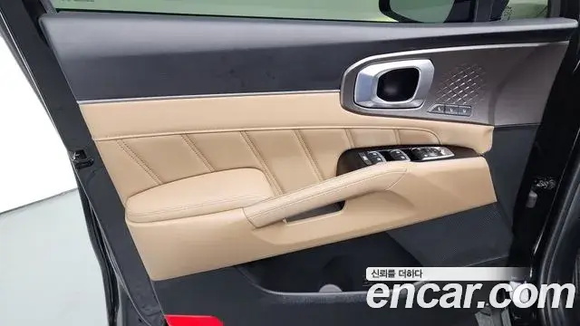Kia Sorento 2024 — ფოტო 32/34