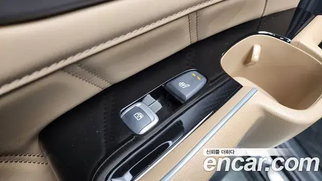 Kia Sorento 2024 — ფოტო 27/34