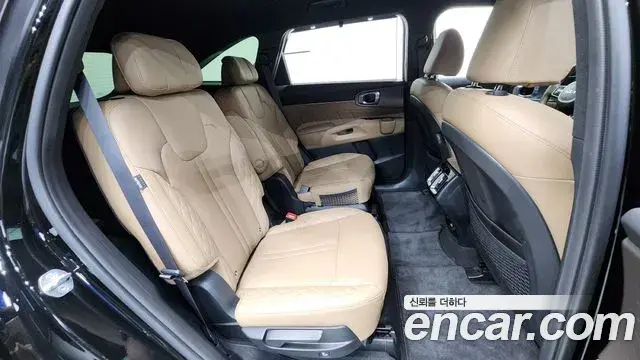 Kia Sorento 2024 — ფოტო 14/34