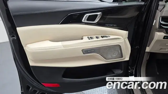 Kia Carnival 2025 — ფოტო 26/36