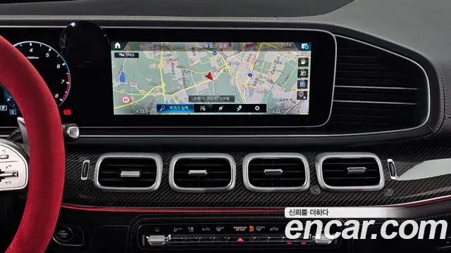 Mercedes-Benz GLE-Class 2020 — Photo 13/37