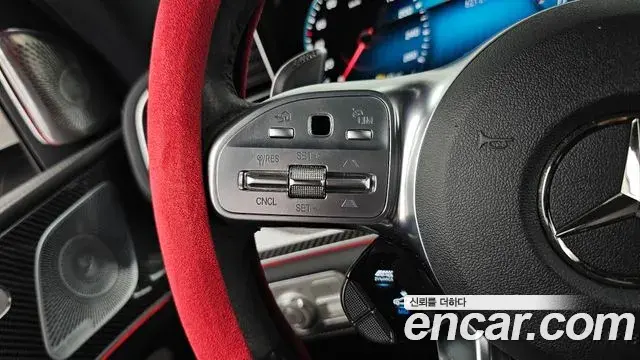Mercedes-Benz GLE-Class 2020 — Photo 7/37