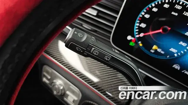 Mercedes-Benz GLE-Class 2020 — Photo 34/37