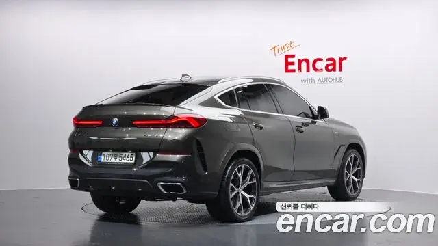 BMW X6 2021 — Şəkil 18/34