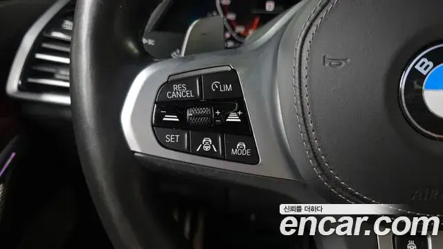 BMW X6 2021 — Şəkil 12/34