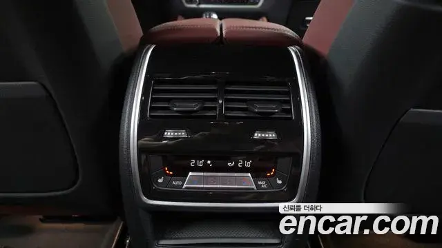 BMW X6 2021 — Şəkil 24/34