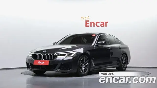 BMW 5 Series 2020 — Şəkil 18/33