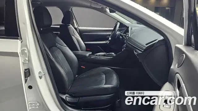 Hyundai Sonata 2022 — Фото 11/20