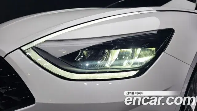 Hyundai Sonata Hybrid 2022 — ფოტო 22/30