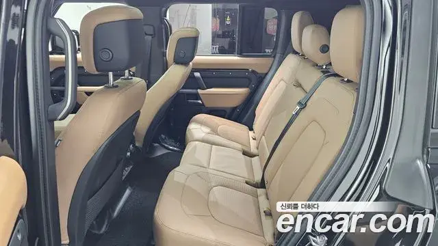 Land Rover Defender 2025 — ფოტო 12/20