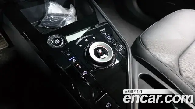 Kia Niro 2024 — ფოტო 22/35