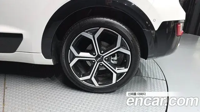 Kia Niro 2024 — ფოტო 5/35