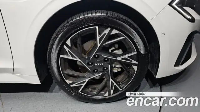 Kia K5 2026 — Şəkil 25/34