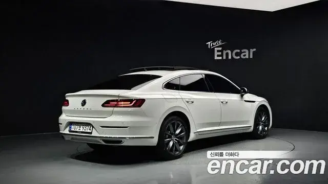 Volkswagen Arteon 2020 — ფოტო 32/33