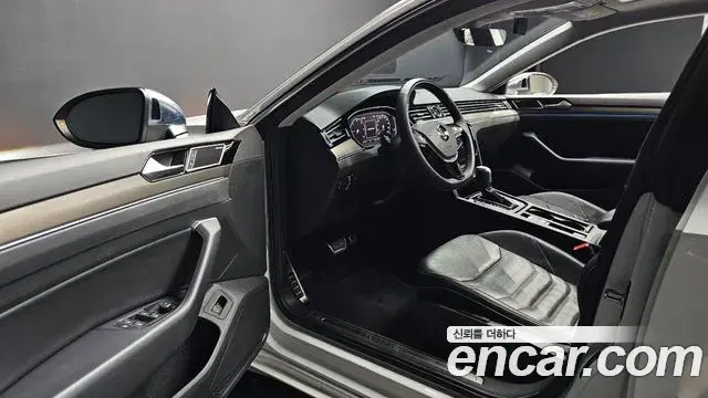 Volkswagen Arteon 2020 — ფოტო 20/33