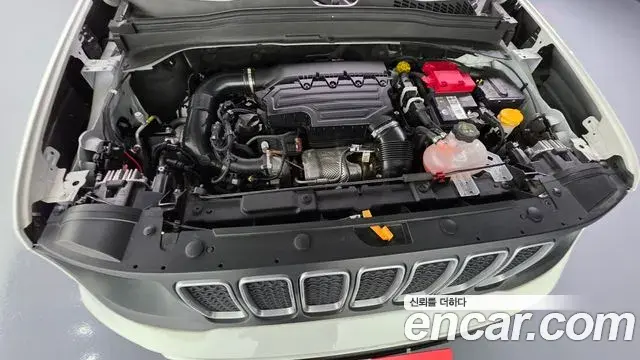 Jeep Renegade 2023 — Photo 18/33