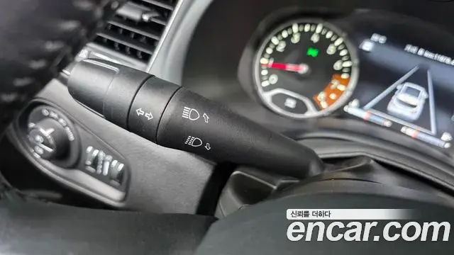 Jeep Renegade 2023 — Photo 8/33