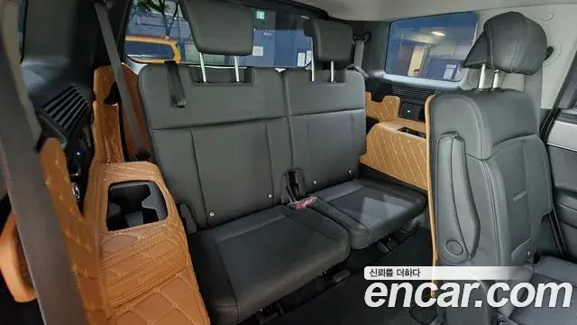 Hyundai Santa Fe 2024 — Photo 16/33