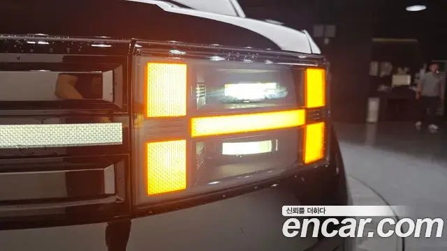 Hyundai Santa Fe 2024 — Photo 21/33