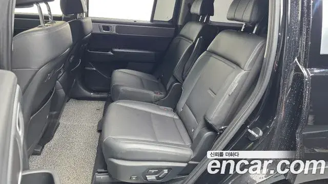Hyundai Santa Fe 2024 — Photo 25/33