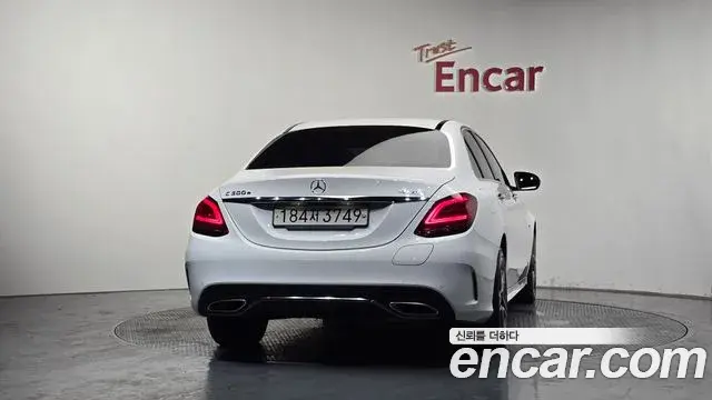 Mercedes-Benz C-Class 2020 — Фото 4/20