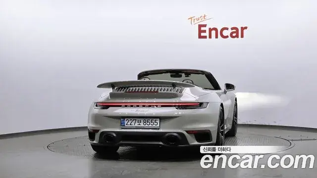 Porsche 911 2024 — Şəkil 8/20