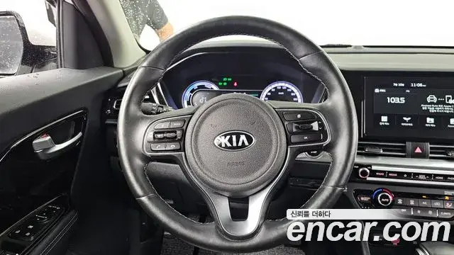 Kia Niro 2020 — Şəkil 14/20