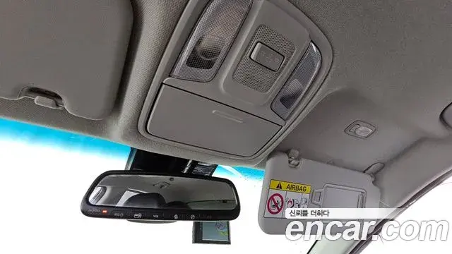 Kia Niro 2020 — Şəkil 17/20