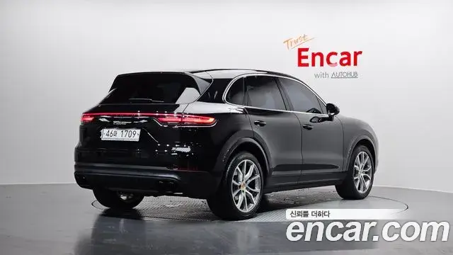Porsche Cayenne 2019 — Şəkil 31/32