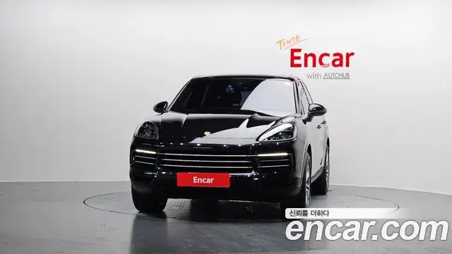 Porsche Cayenne 2019 — Şəkil 26/32