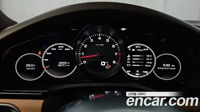 Porsche Cayenne 2019 — Şəkil 19/32