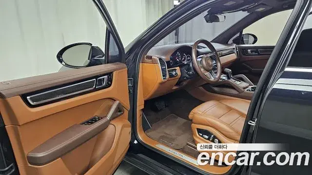 Porsche Cayenne 2019 — Şəkil 9/32