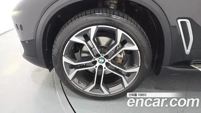 BMW X5 2022 — Фото 5/20
