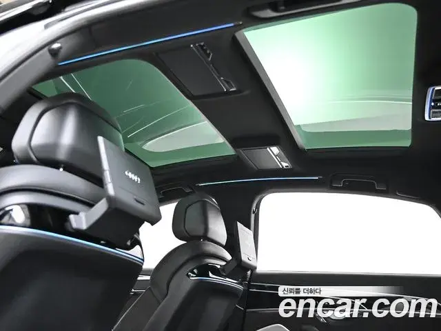 Audi A8 2021 — Şəkil 7/20