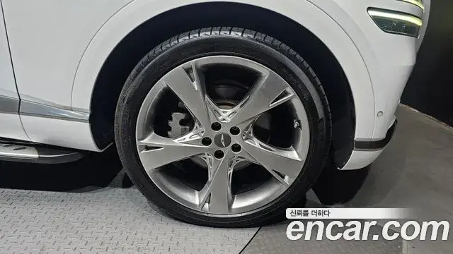 Genesis GV80 2020 — ფოტო 11/32