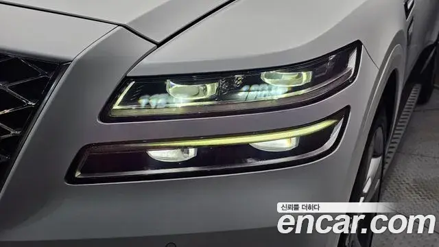 Genesis GV80 2020 — ფოტო 13/32