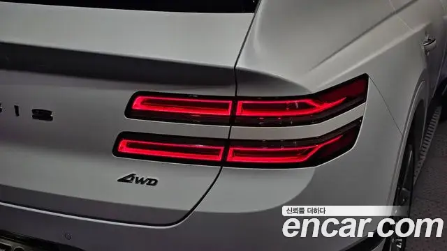 Genesis GV80 2020 — ფოტო 18/32
