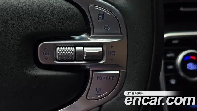 Genesis GV80 2020 — ფოტო 20/32