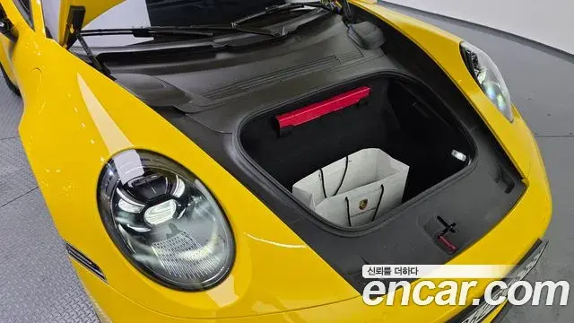 Porsche 911 2024 — ფოტო 1/20