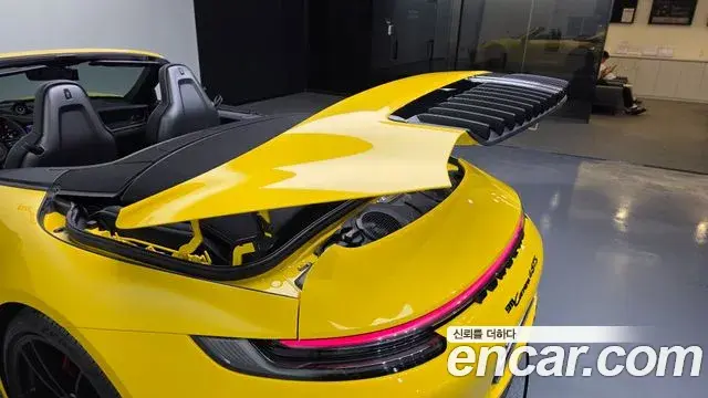 Porsche 911 2024 — ფოტო 19/20