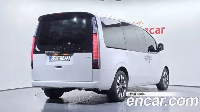 Hyundai Staria 2025 — Şəkil 3/20