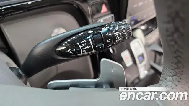Hyundai Staria 2025 — Şəkil 1/20