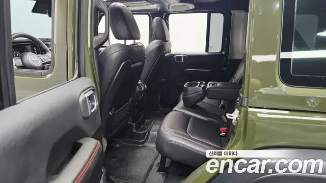 Jeep Wrangler 2024 — Photo 13/31