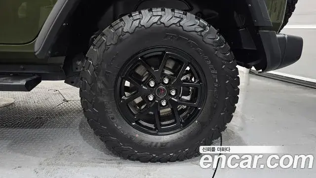 Jeep Wrangler 2024 — Photo 21/31