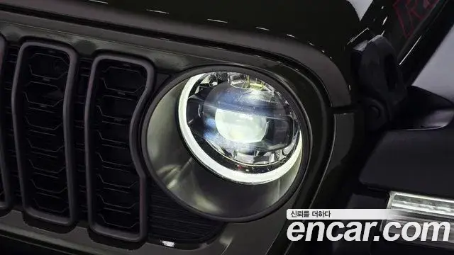 Jeep Wrangler 2024 — Photo 23/31