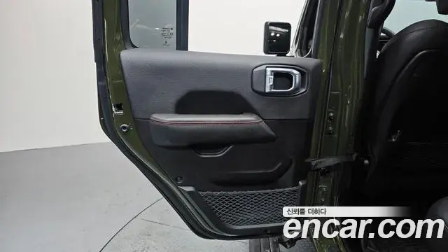 Jeep Wrangler 2024 — Photo 4/31