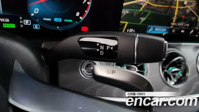 Mercedes-Benz AMG GT 2023 — Şəkil 11/33