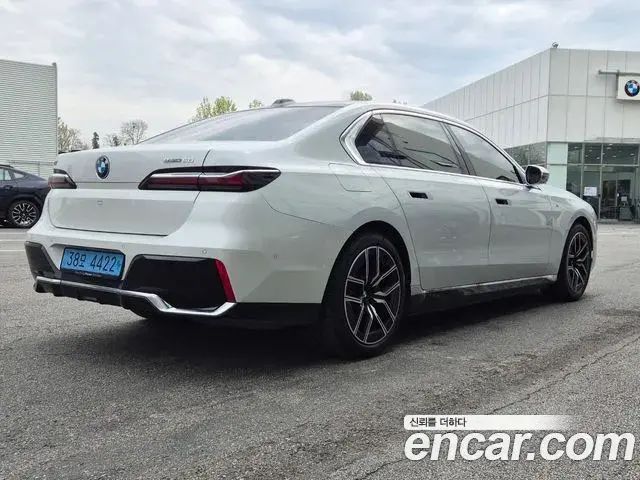 BMW i7 2024 — Şəkil 5/20